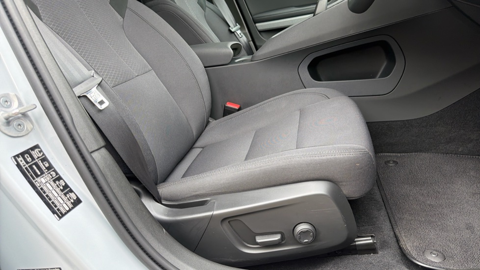 Polestar 2 20kW 82kWh Long Range Single motor 5dr Auto Electric Hatchback - Image 26