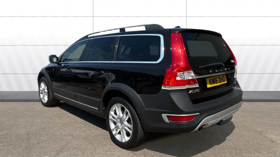 Volvo XC70 D5 [220] SE Lux 5dr AWD Geartronic Diesel Estate - Image 2