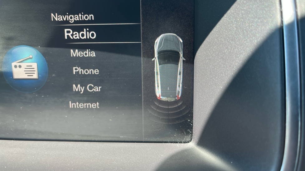 Volvo V40 T3 [152] R DESIGN Nav Plus 5dr Geartronic Petrol Hatchback - Image 27