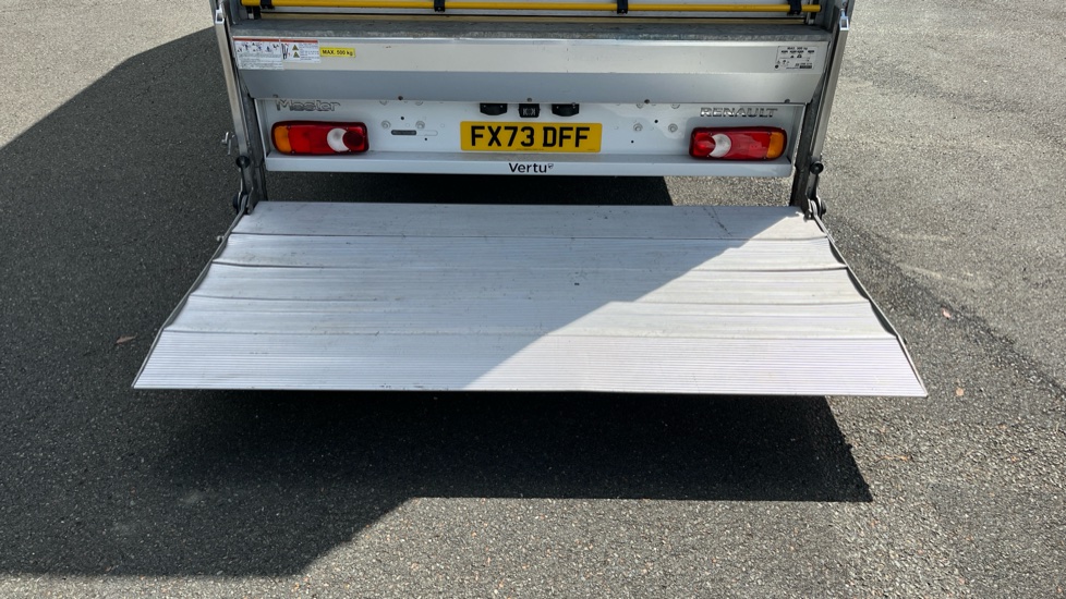 Renault Master Lwb Diesel Fwd LL35 ENERGYdCi 145 Business Luton Box Van [20m3] - Image 22