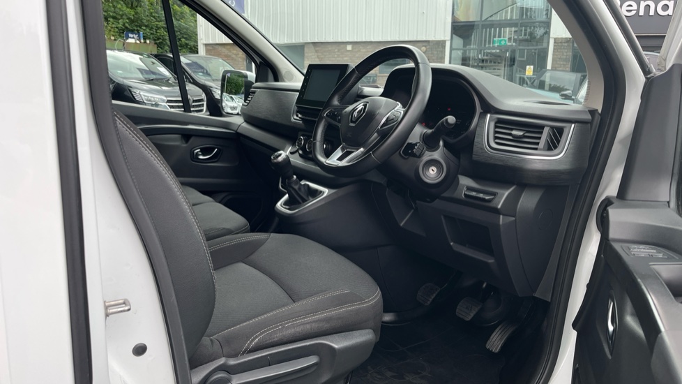 Renault Trafic Lwb Diesel LL30 Blue dCi 130 Sport Van - Image 6