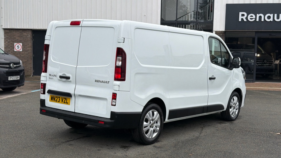 Renault Trafic Swb Diesel SL28 Blue dCi 130 Sport Van - Image 10