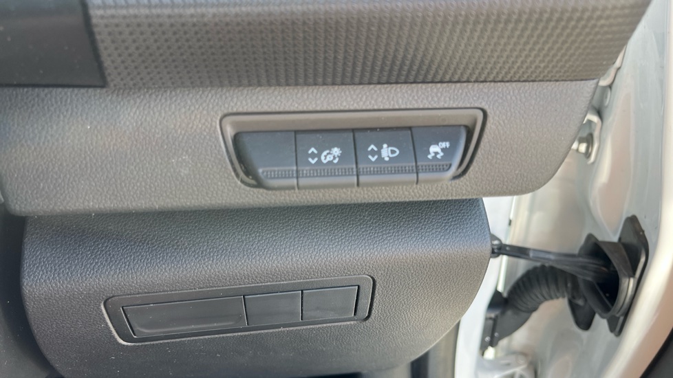 Renault Kangoo L1 Petrol ML19 TCe 100 Advance Van - Image 20