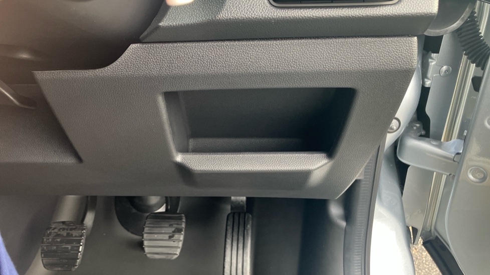 Renault Trafic Swb Diesel SL30 Blue dCi 130 Advance [Safety] Van - Image 40