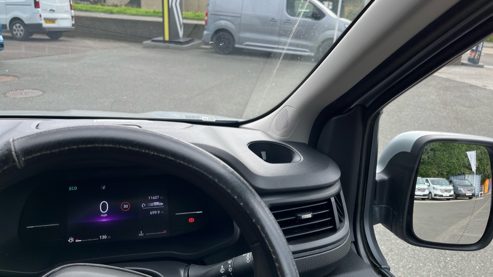 Renault Trafic Swb Diesel SL30 Blue dCi 130 Advance [Safety] Van - Image 48