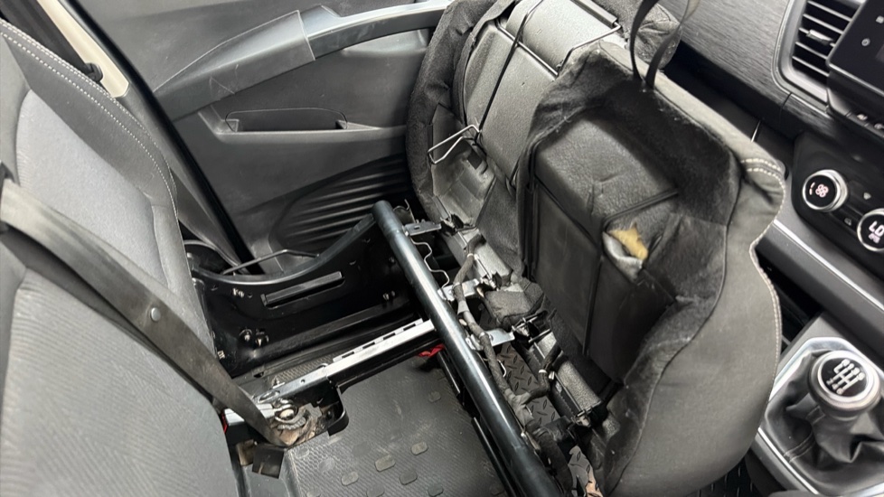 Renault Trafic Lwb Diesel LL30 Blue dCi 150 Sport+ Van - Image 41
