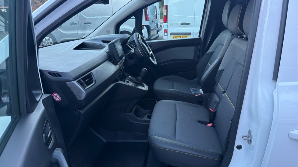Renault Kangoo L1 Diesel ML19 Blue dCi 95 Extra Van - Image 13