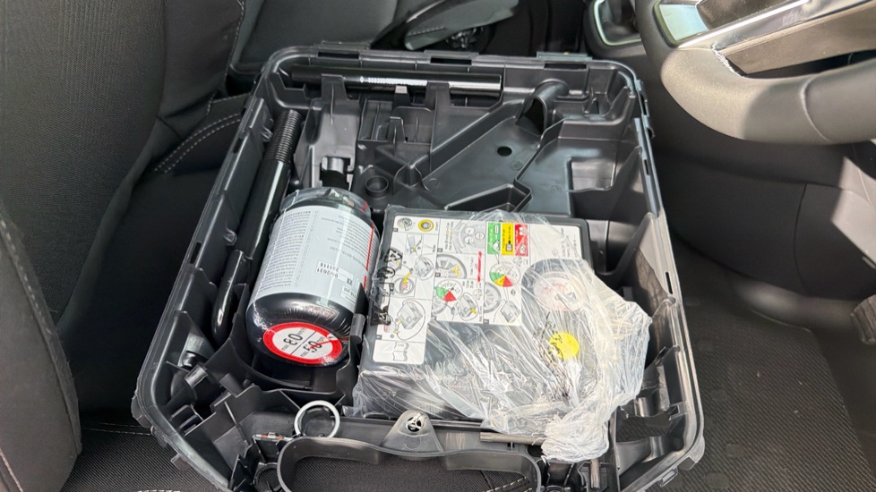 Renault Trafic Swb Diesel SL30 Blue dCi 130 Extra [Safety] Van - Image 39
