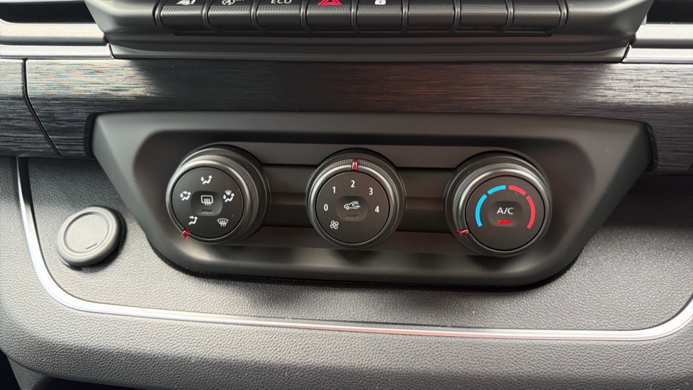 Renault Trafic Lwb Diesel LL30 Blue dCi 130 Extra [Safety] Van - Image 22