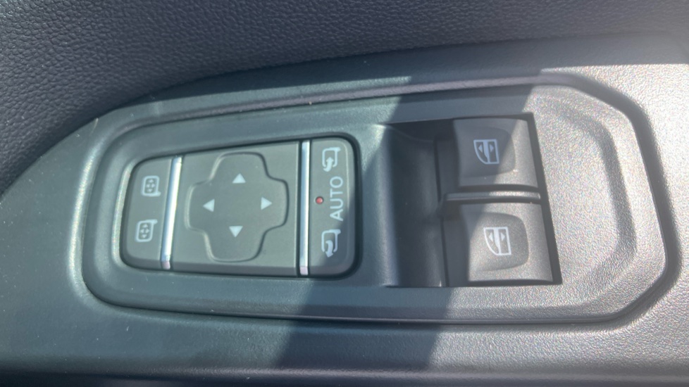 Renault Trafic Lwb Diesel LL30 Blue dCi 150 Graphite Edition Van - Image 33