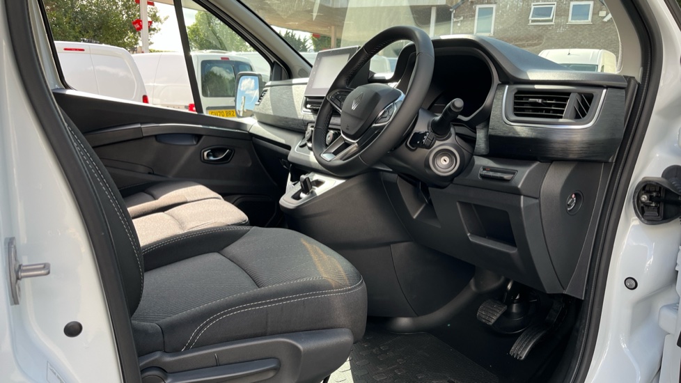 Renault Trafic Lwb Diesel LL30 Blue dCi 150 Extra [Safety] Van EAG9 - Image 6