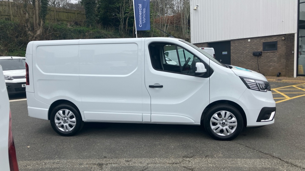 Renault Trafic Swb Diesel SL30 Blue dCi 150 Extra [Safety] Van - Image 9