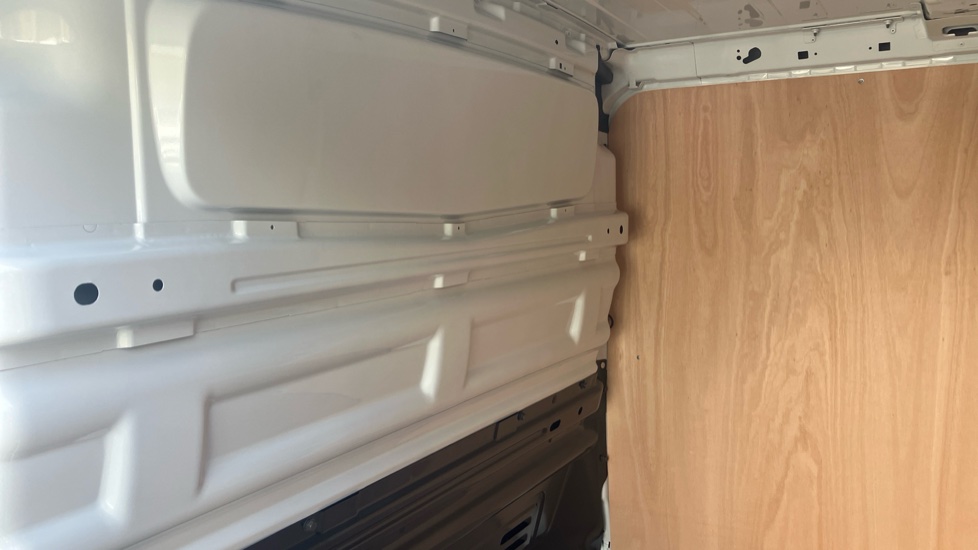 Renault Trafic Swb Diesel SL30 Blue dCi 150 Advance [Safety] Van EAG9 - Image 18