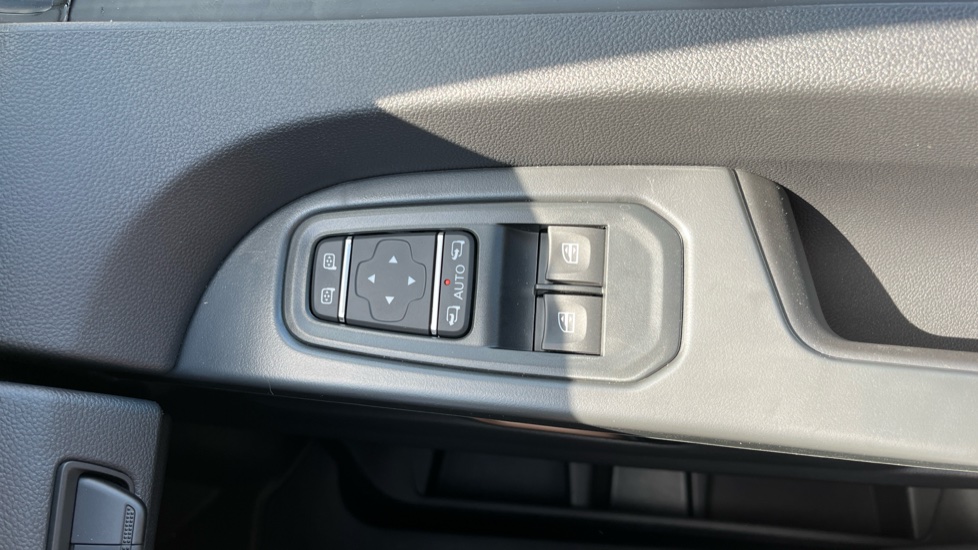 Renault Trafic Swb Diesel SL30 Blue dCi 150 Extra [Safety] Van EAG9 - Image 40