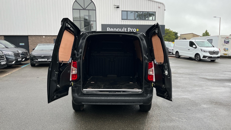 Peugeot Partner Standard Diesel 1.5 BlueHDi 100 Professional Van - Image 3