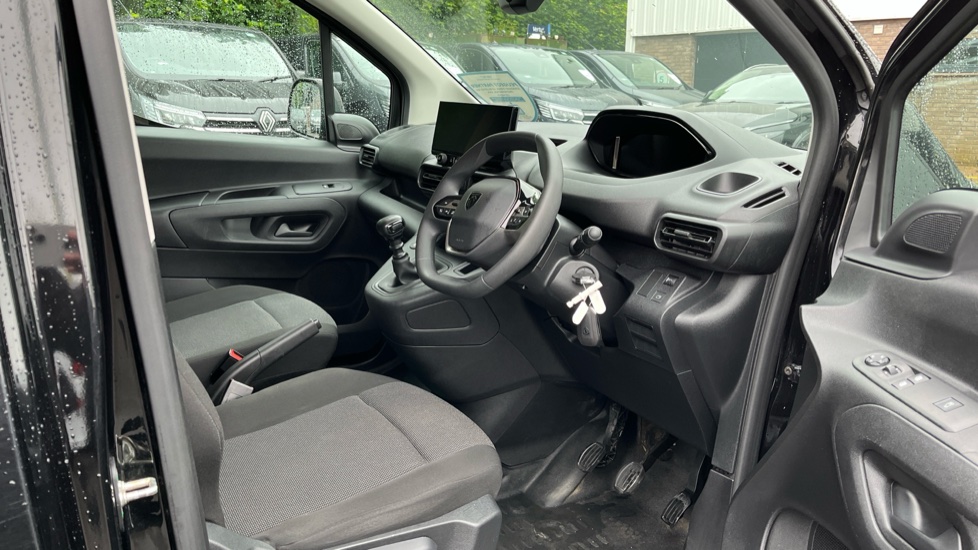 Peugeot Partner Standard Diesel 1.5 BlueHDi 100 Professional Van - Image 6