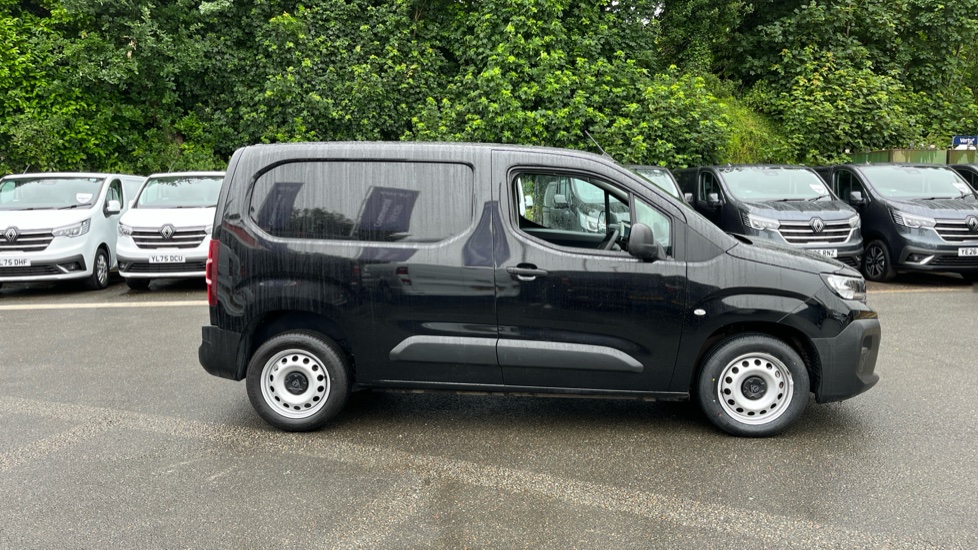 Peugeot Partner Standard Diesel 1.5 BlueHDi 100 Professional Van - Image 9