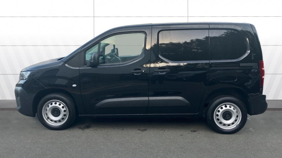 Peugeot Partner Standard Diesel 1.5 BlueHDi 100 Professional Van - Image 4
