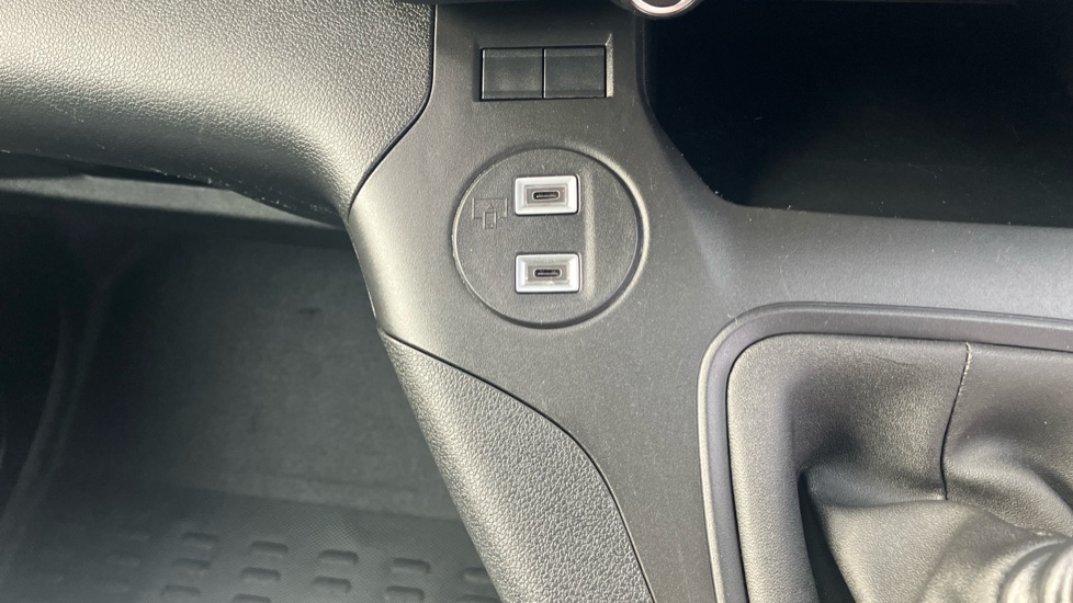 Peugeot Partner Standard Diesel 1.5 BlueHDi 100 Professional Van - Image 24