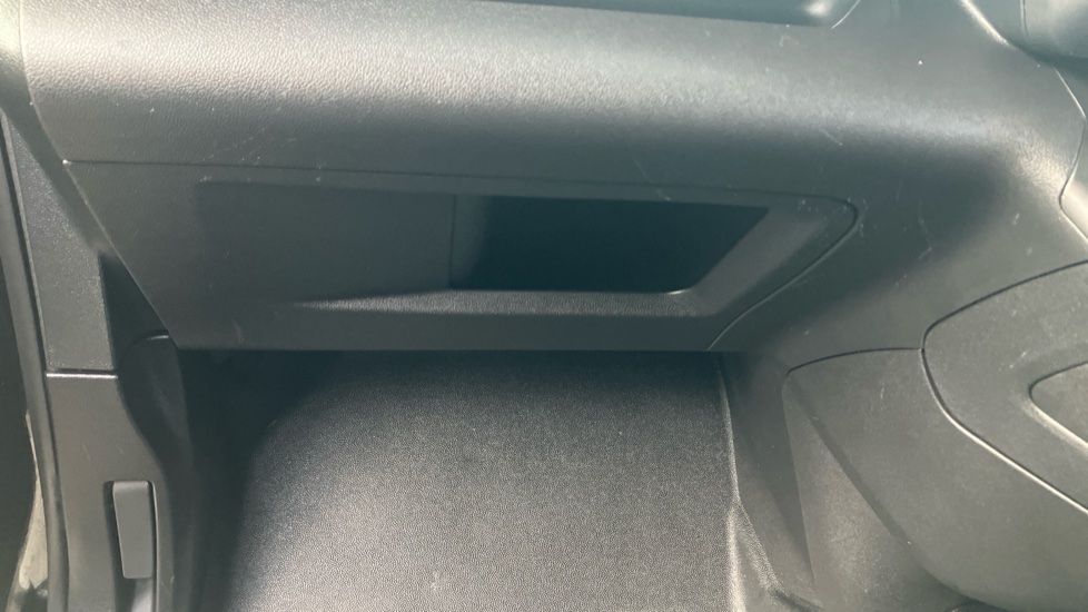 Peugeot Partner Standard Diesel 1.5 BlueHDi 100 Professional Van - Image 30