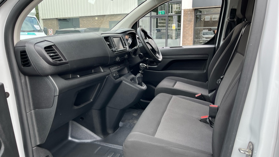 Citroen Dispatch M Diesel 1000 1.5 BlueHDi 100 Van Enterprise Edition - Image 13