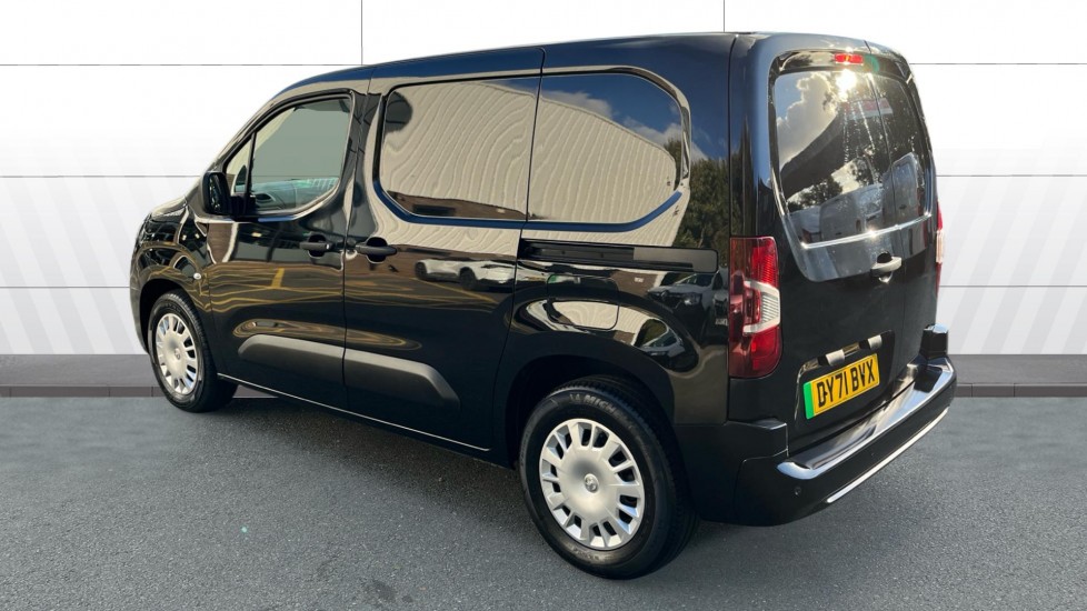 Vauxhall Combo Cargo E-L1 2300 100kW Sportive 50kWh H1 Van Auto - Image 2