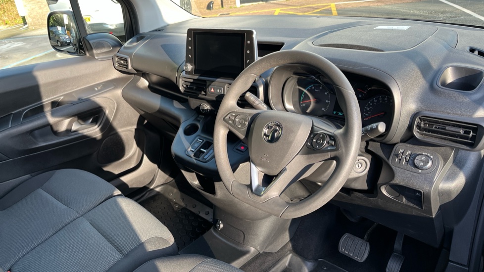 Vauxhall Combo Cargo E-L1 2300 100kW Sportive 50kWh H1 Van Auto - Image 16