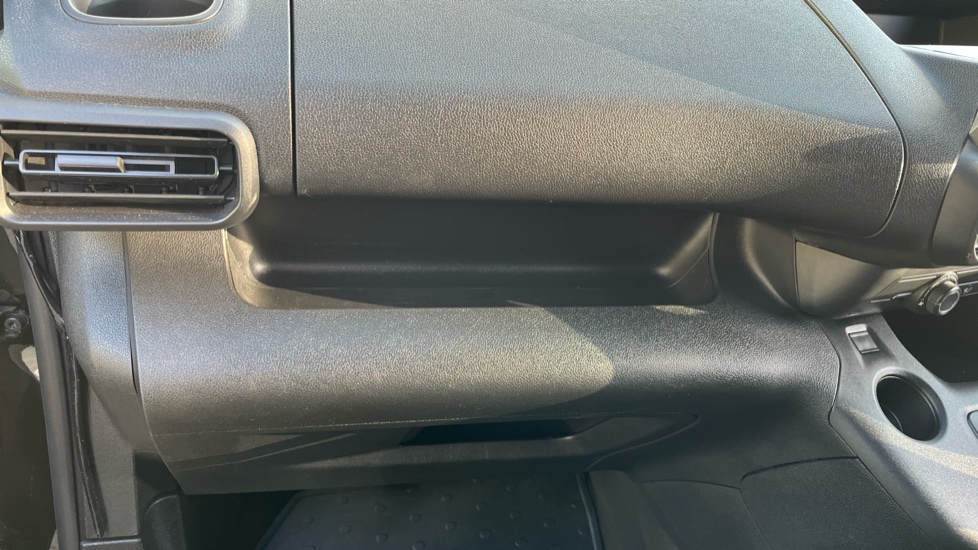 Vauxhall Combo Cargo E-L1 2300 100kW Sportive 50kWh H1 Van Auto - Image 28