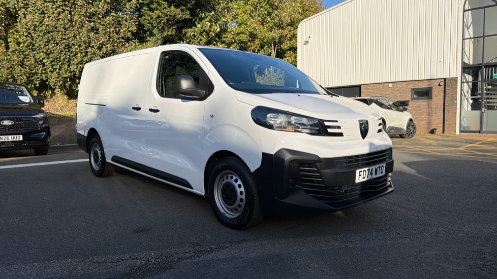 Peugeot Expert L2 Diesel 1.5 BlueHDi 120 Professional Van - Image 40