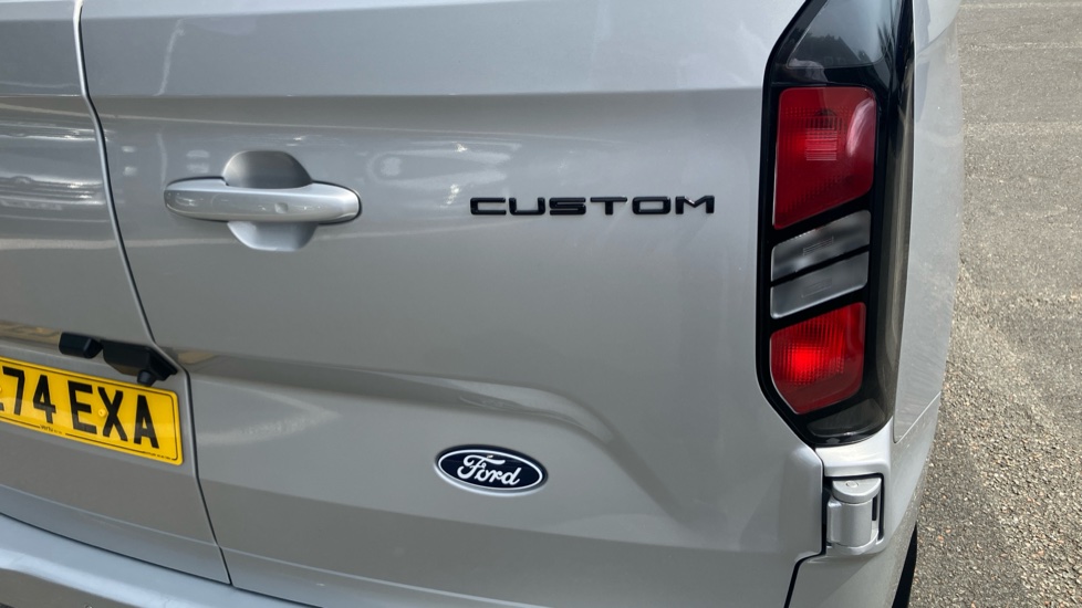 Ford Transit Custom 280 L1 Diesel Fwd 2.0 EcoBlue 136ps H1 Van Limited - Image 38