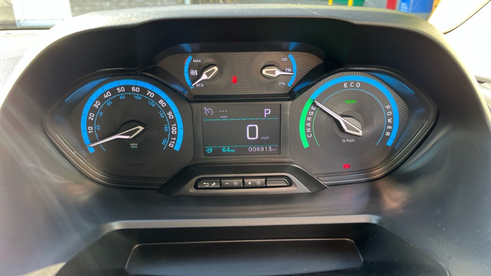 Peugeot Partner E-Standard 800 100kW 50kWh Professional Premium + Van Auto - Image 34