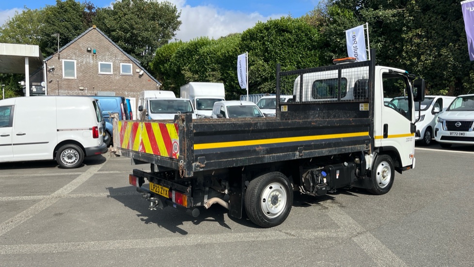 Isuzu Trucks N35 .125S Grafter Swb Diesel Tipper - Image 10