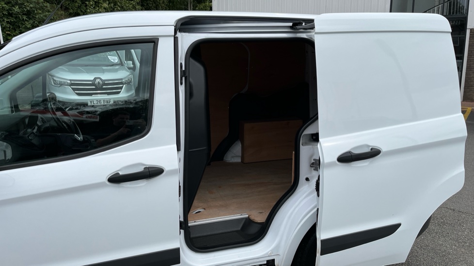 Ford Transit Courier Petrol 1.0 EcoBoost Leader Van [6 Speed] - Image 5