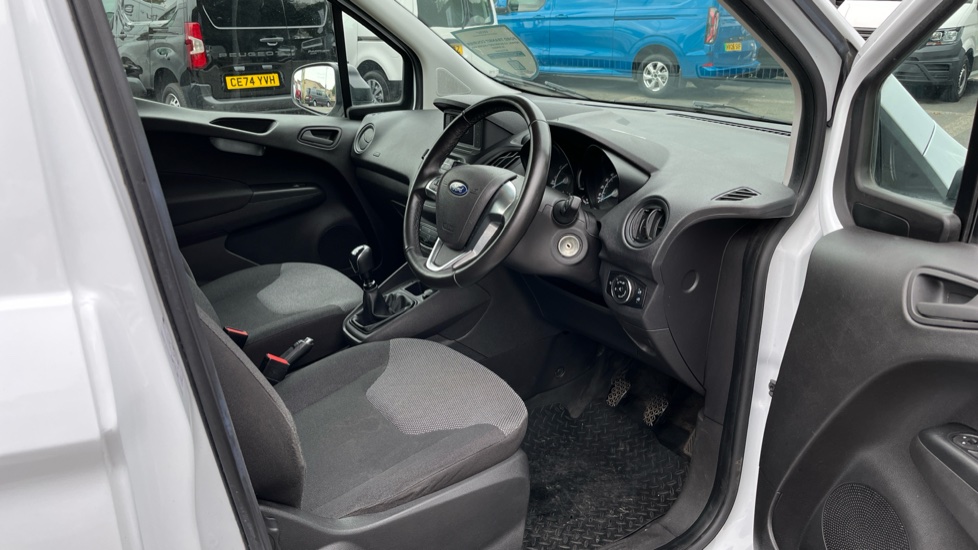 Ford Transit Courier Petrol 1.0 EcoBoost Leader Van [6 Speed] - Image 6
