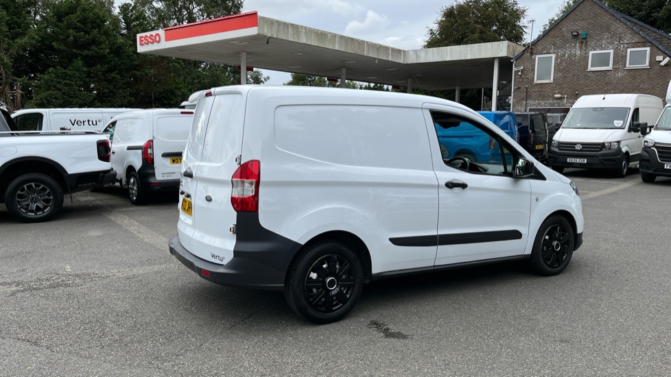 Ford Transit Courier Petrol 1.0 EcoBoost Leader Van [6 Speed] - Image 10