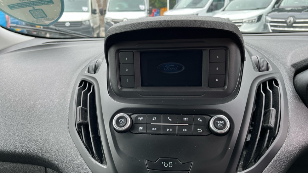 Ford Transit Courier Petrol 1.0 EcoBoost Leader Van [6 Speed] - Image 15