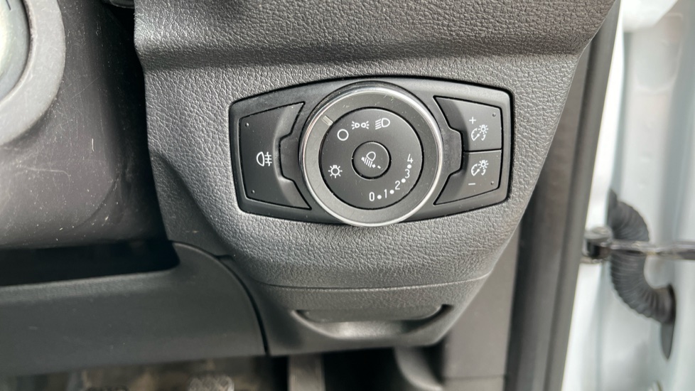 Ford Transit Courier Petrol 1.0 EcoBoost Leader Van [6 Speed] - Image 20