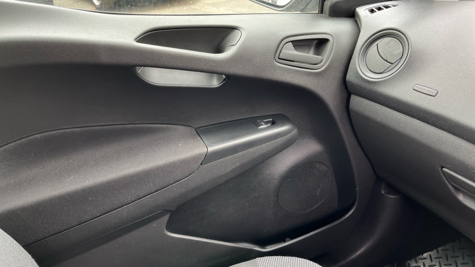 Ford Transit Courier Petrol 1.0 EcoBoost Leader Van [6 Speed] - Image 22