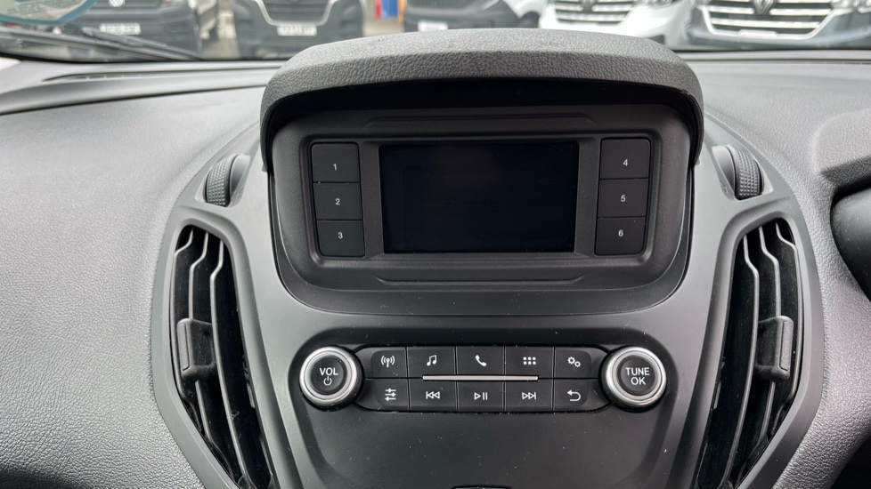 Ford Transit Courier Petrol 1.0 EcoBoost Leader Van [6 Speed] - Image 30
