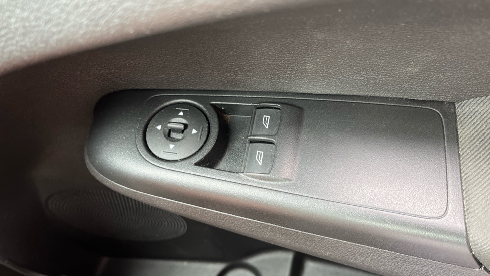 Ford Transit Courier Petrol 1.0 EcoBoost Leader Van [6 Speed] - Image 41