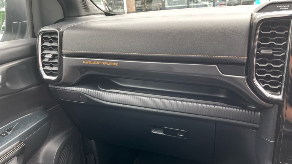Ford Ranger Diesel Pick Up Double Cab Wildtrak 2.0 EcoBlue 205 Auto - Image 24