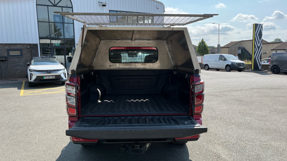 Isuzu D-Max Diesel 1.9 DL40 Double Cab 4x4 Auto - Image 3