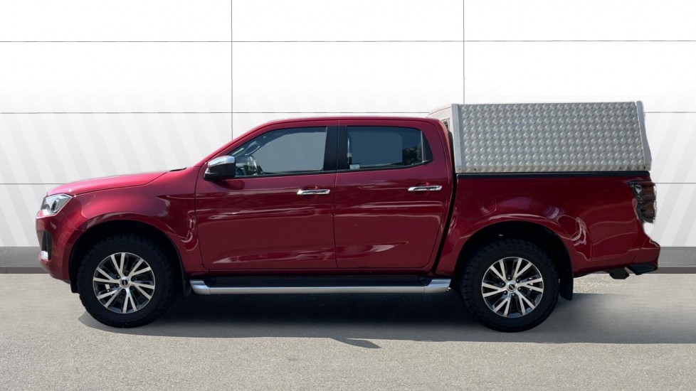 Isuzu D-Max Diesel 1.9 DL40 Double Cab 4x4 Auto - Image 4