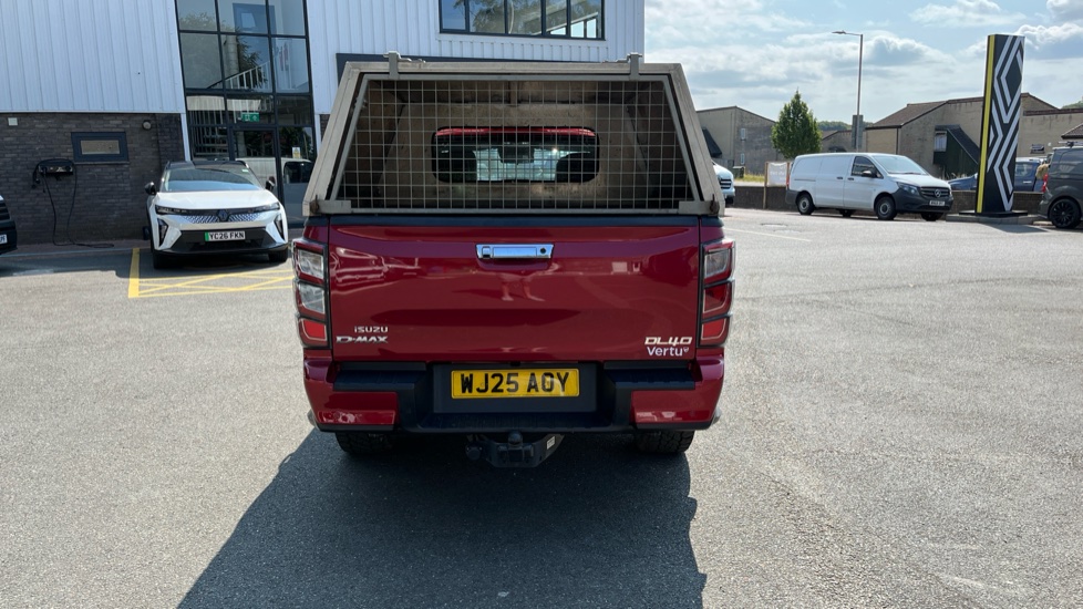 Isuzu D-Max Diesel 1.9 DL40 Double Cab 4x4 Auto - Image 11