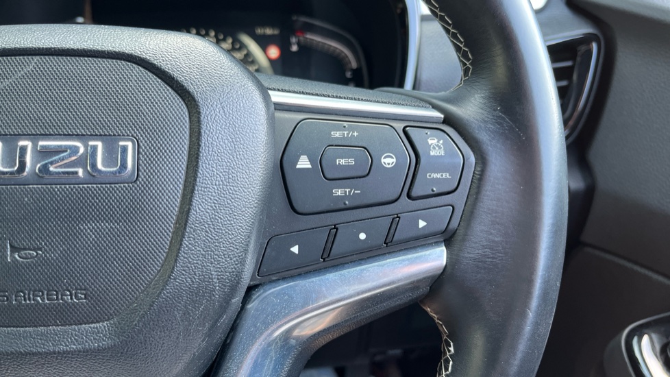 Isuzu D-Max Diesel 1.9 DL40 Double Cab 4x4 Auto - Image 38