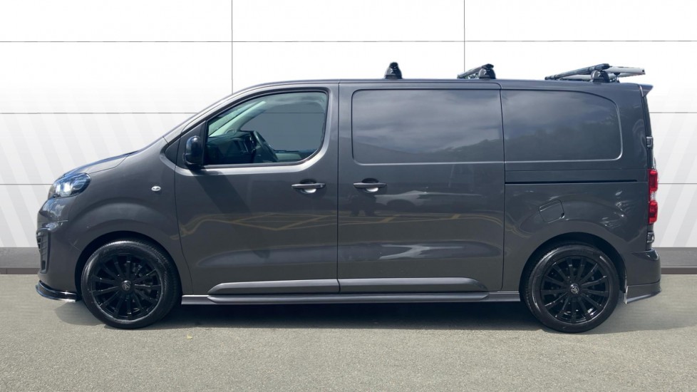 Vauxhall Vivaro L1 Diesel 2700 1.5d 120PS Sportive H1 Van - Image 4