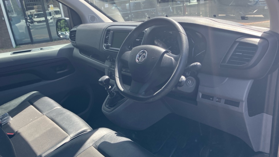 Vauxhall Vivaro L1 Diesel 2700 1.5d 120PS Sportive H1 Van - Image 6