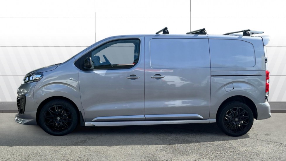 Vauxhall Vivaro L1 Diesel 3100 2.0d 180PS GS H1 Van Auto - Image 4