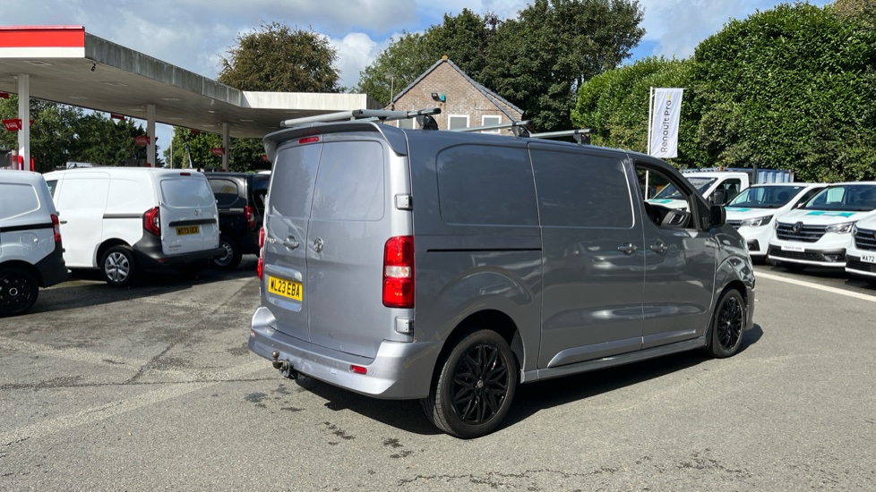 Vauxhall Vivaro L1 Diesel 3100 2.0d 180PS GS H1 Van Auto - Image 10