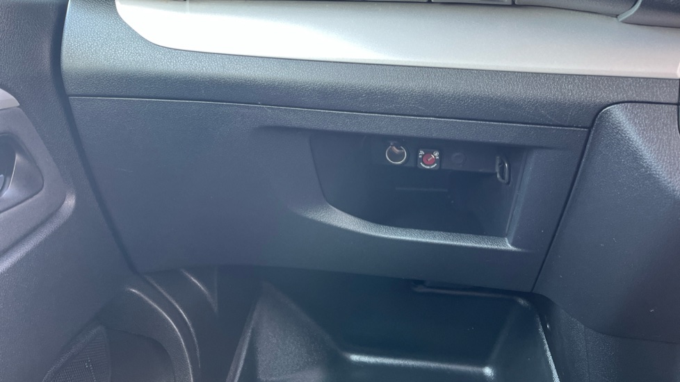 Vauxhall Vivaro L1 Diesel 3100 2.0d 180PS GS H1 Van Auto - Image 27